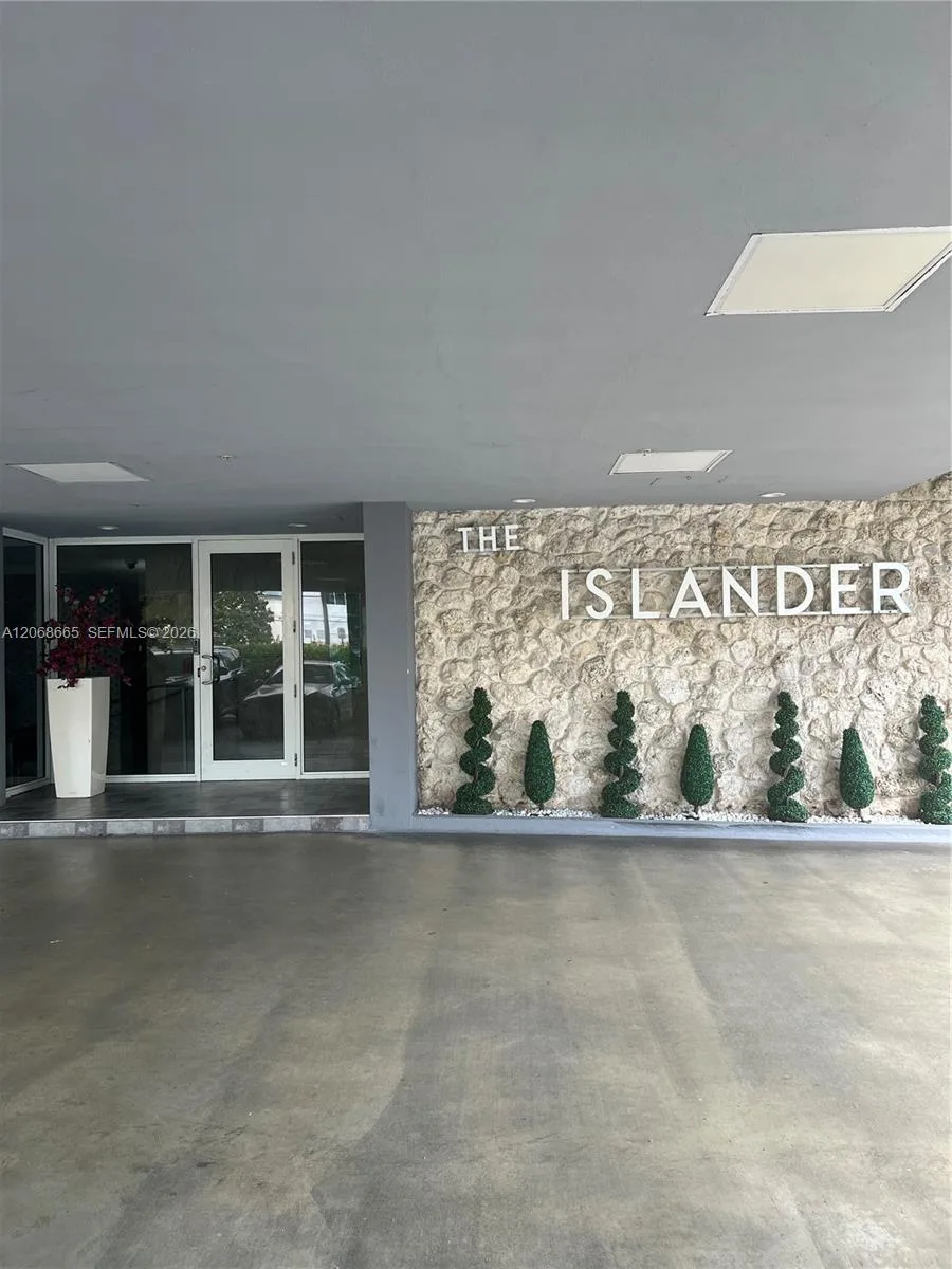 1255 Collins Ave # 705, Miami Beach, FL 33139