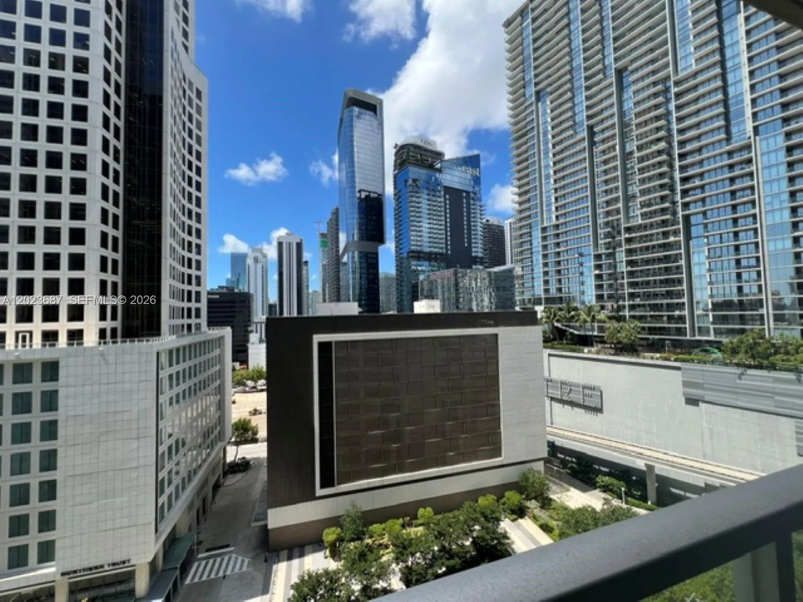 55 SE 6th St # 1506, Miami, FL 33131 photo 11