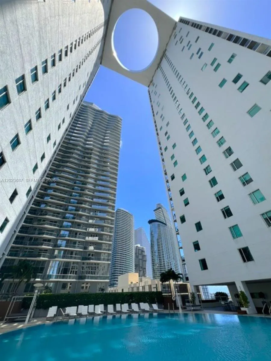 55 SE 6th St # 1506, Miami, FL 33131 photo 3