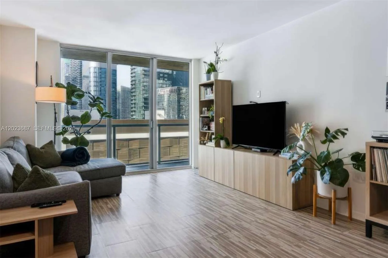 55 SE 6th St # 1506, Miami, FL 33131 photo 9