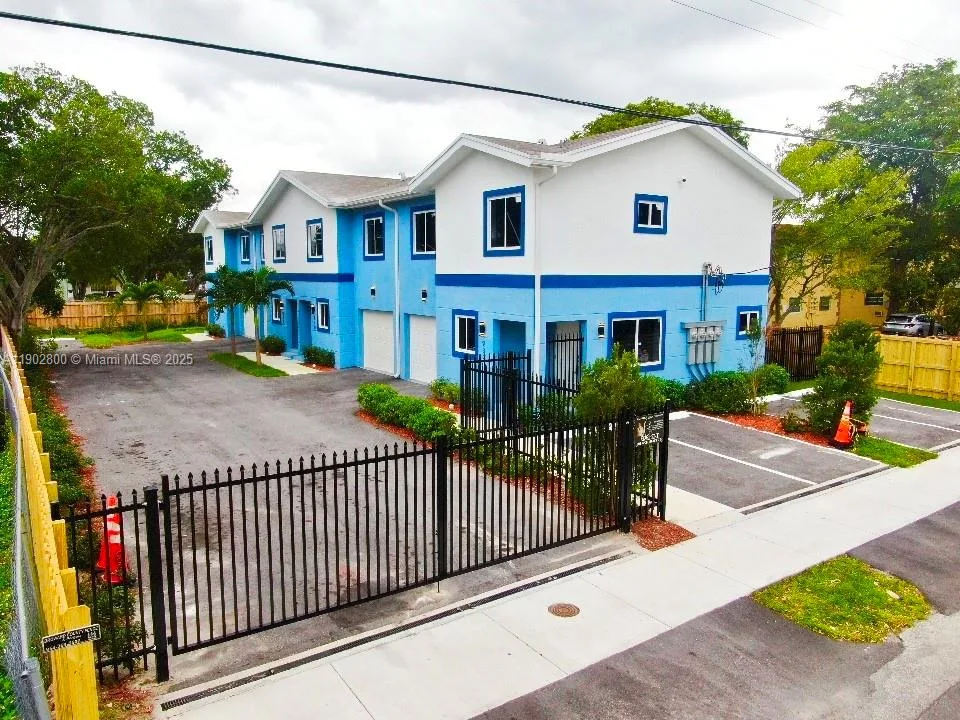 926 - 932 NW 2nd St, Fort Lauderdale, FL 33311 photo 3