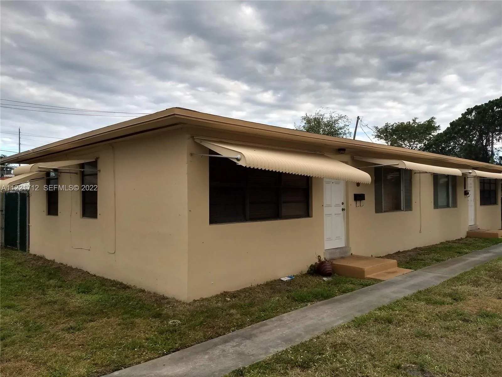 2212 Johnson St, Hollywood, FL 33020