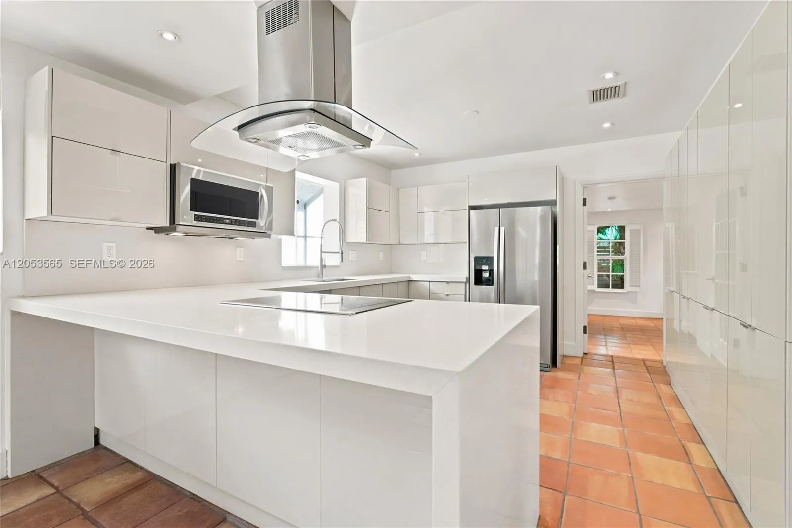 3945 SW 61st Ave, Miami, FL 33155 photo 4