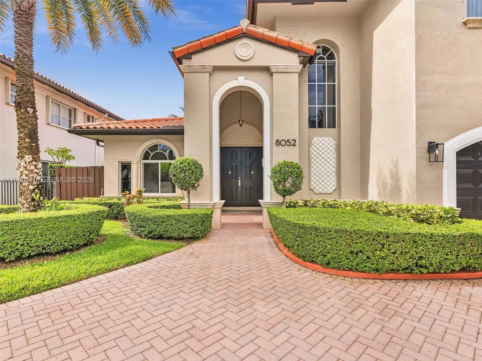 8052 NW 161st Ter, Miami Lakes, FL 33016 photo 2
