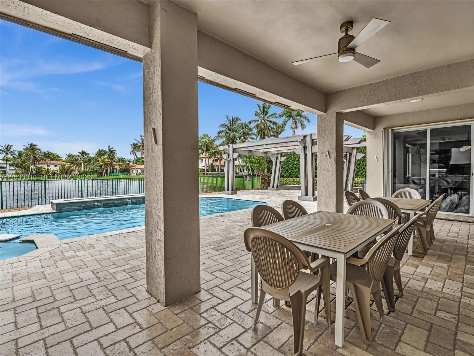 8052 NW 161st Ter, Miami Lakes, FL 33016 photo 6