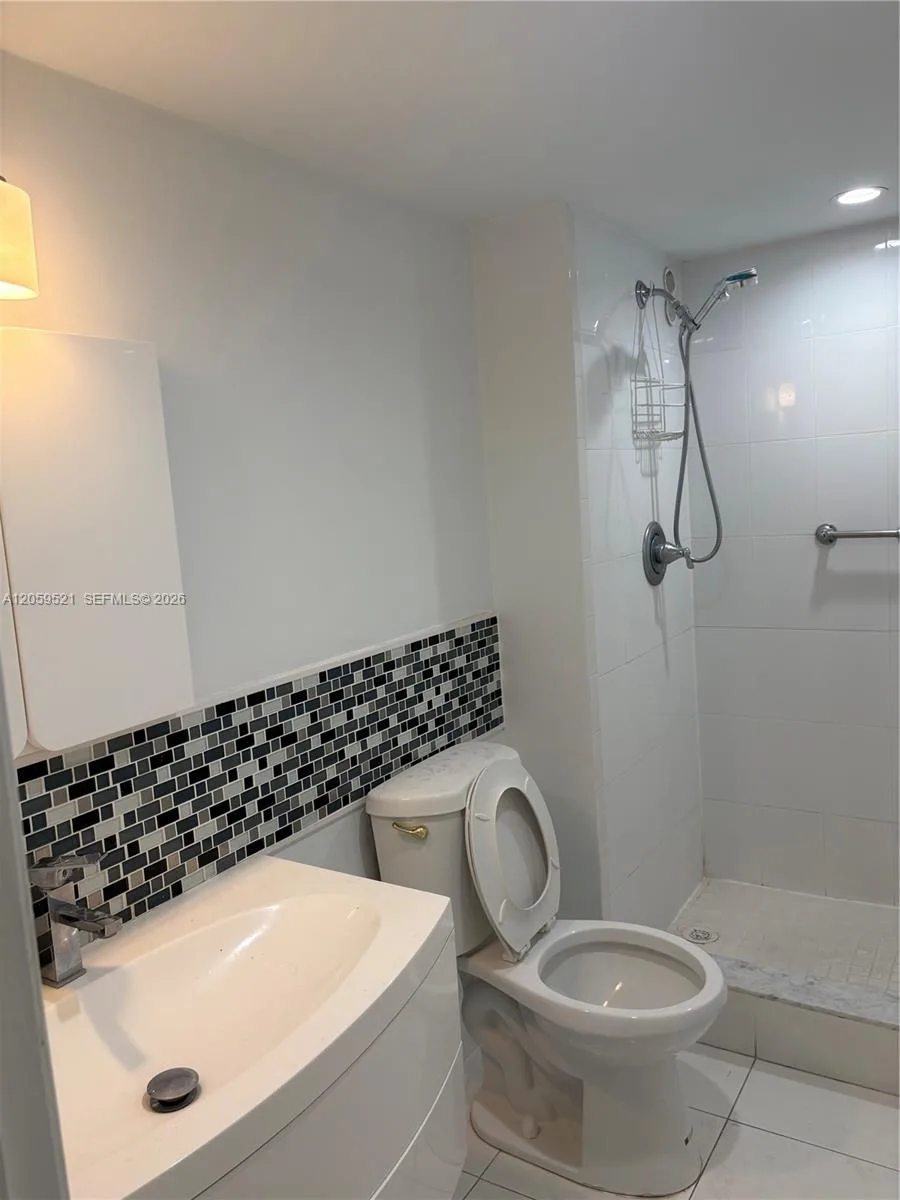 625 Biltmore Way # 501, Coral Gables, FL 33134 photo 11