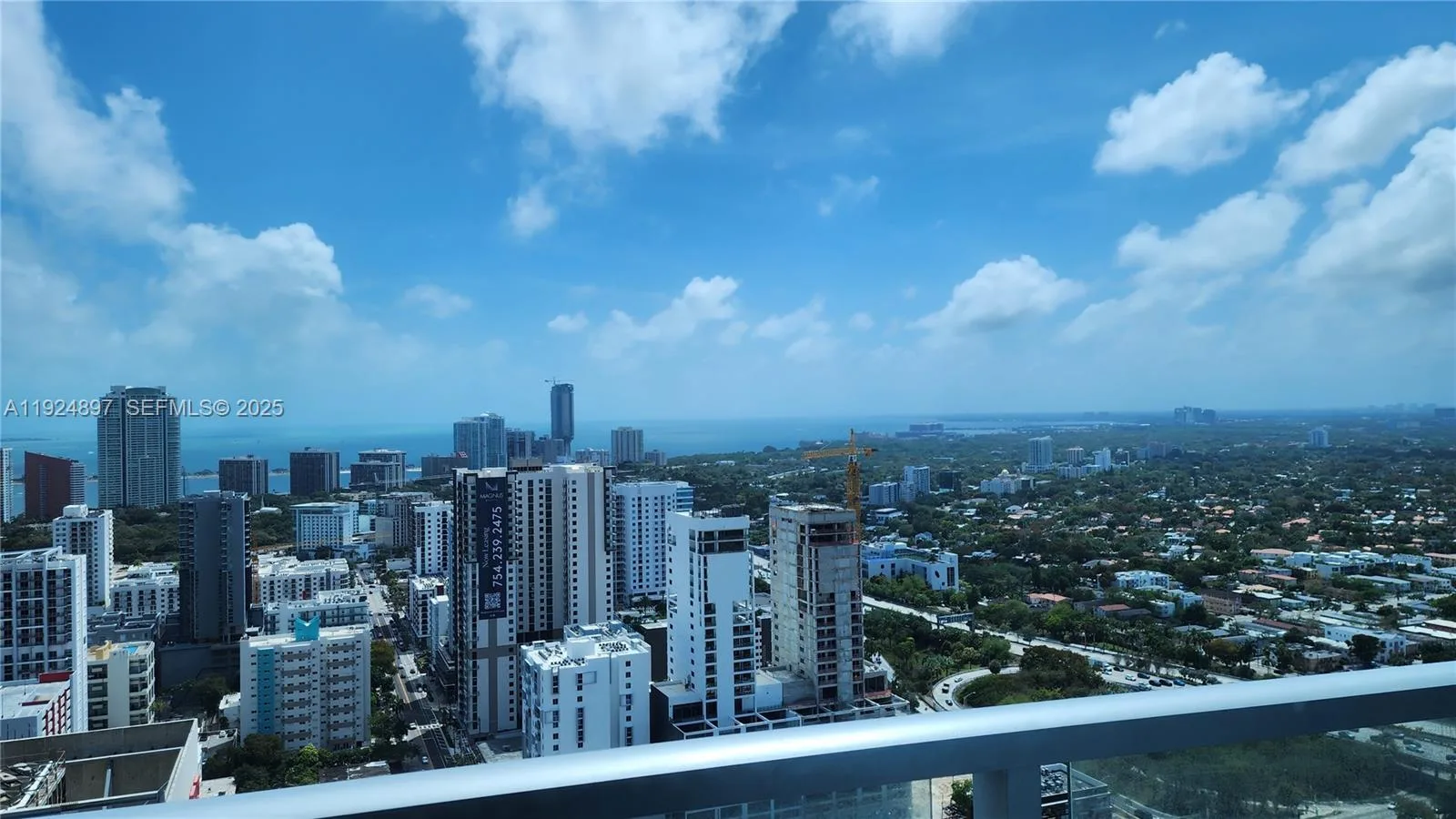 185 SW 7th St # 3814, Miami, FL 33130