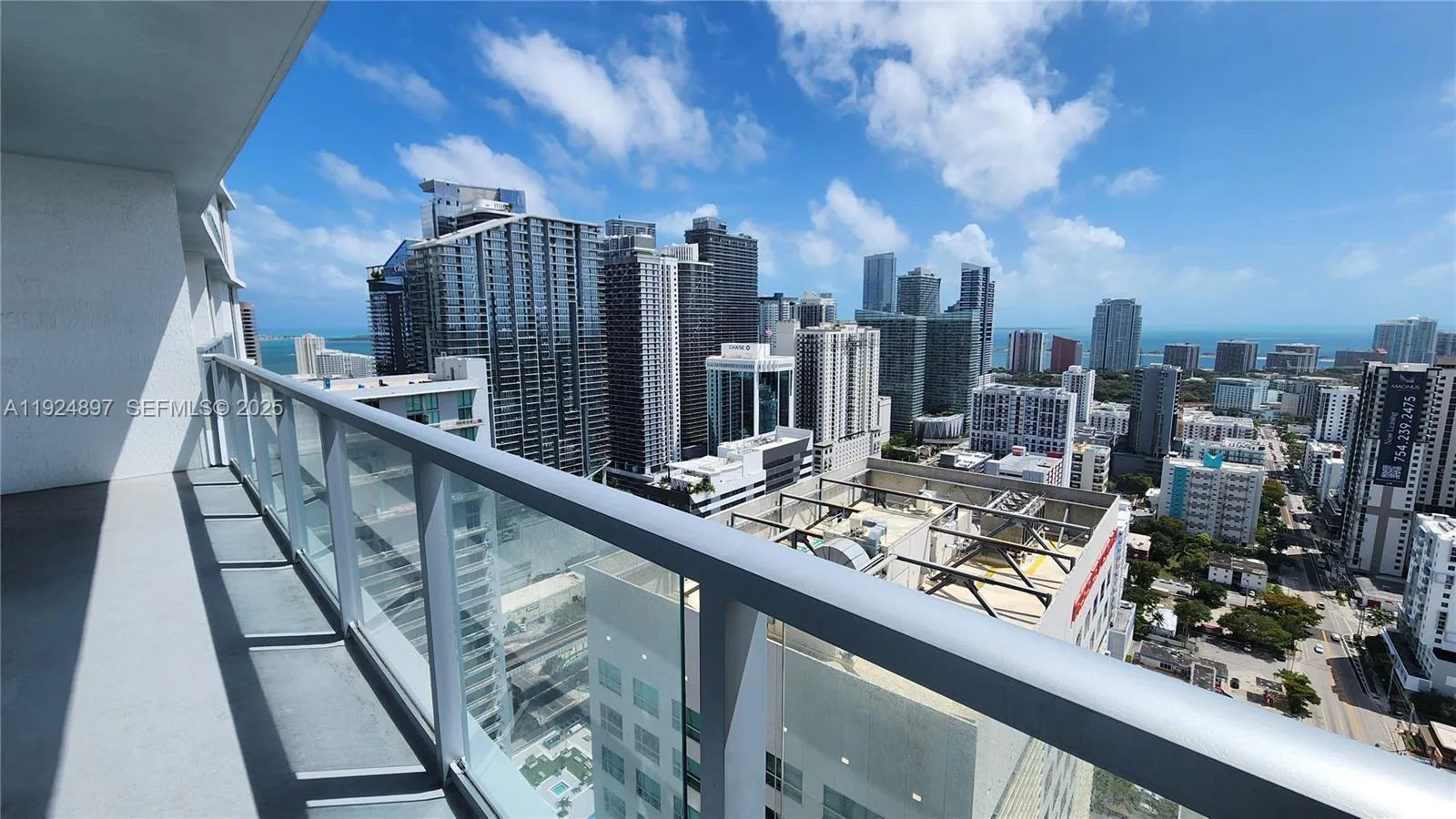 185 SW 7th St # 3814, Miami, FL 33130 photo 13