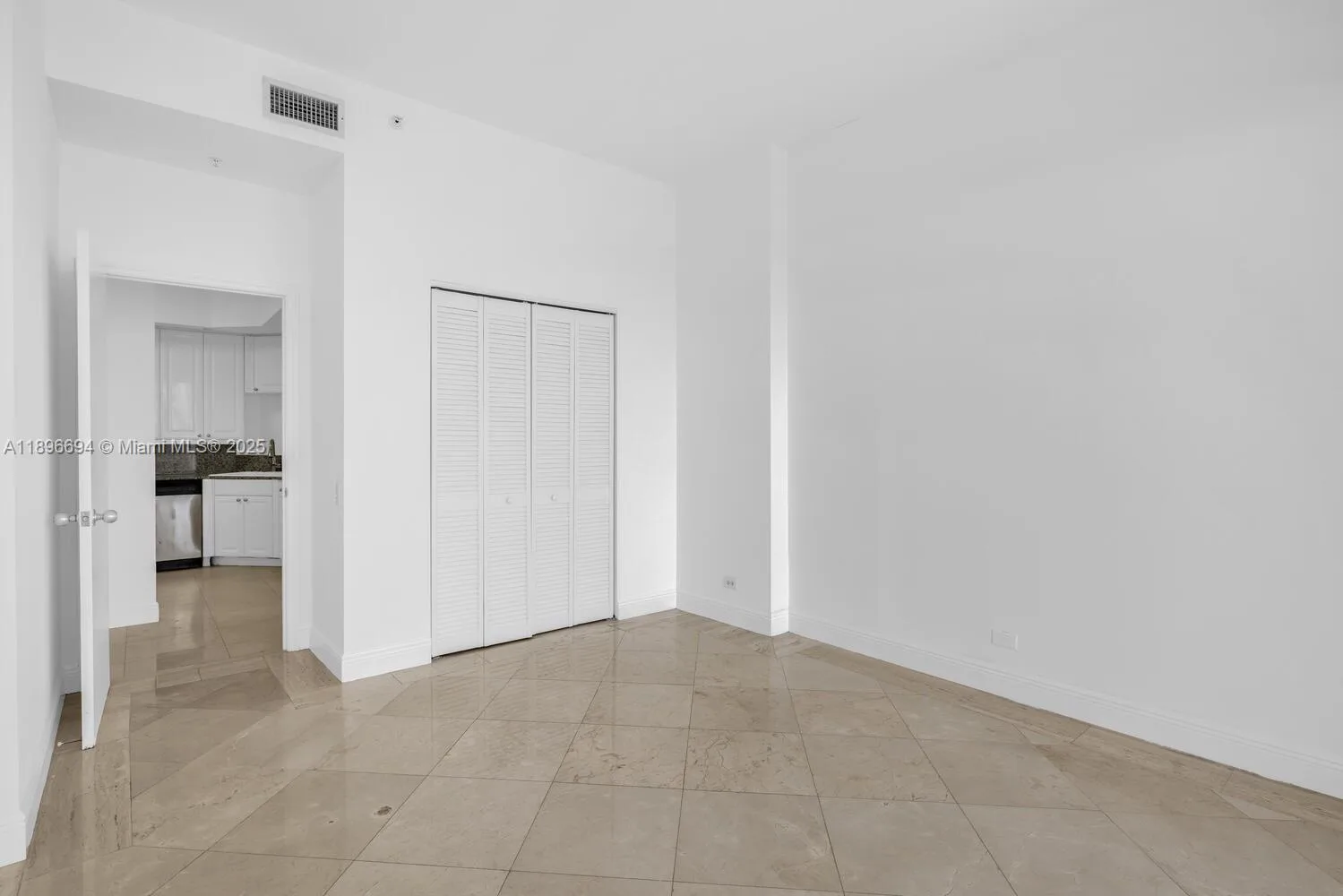 888 Brickell Key Dr # 2607, Miami, FL 33131 photo 13