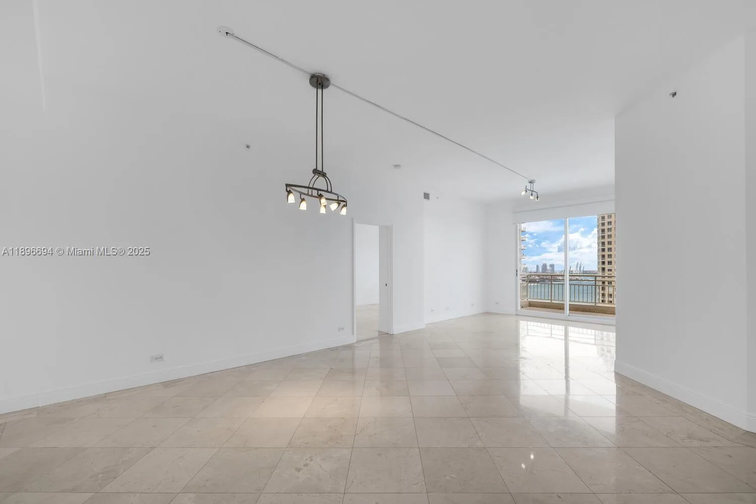 888 Brickell Key Dr # 2607, Miami, FL 33131 photo 4