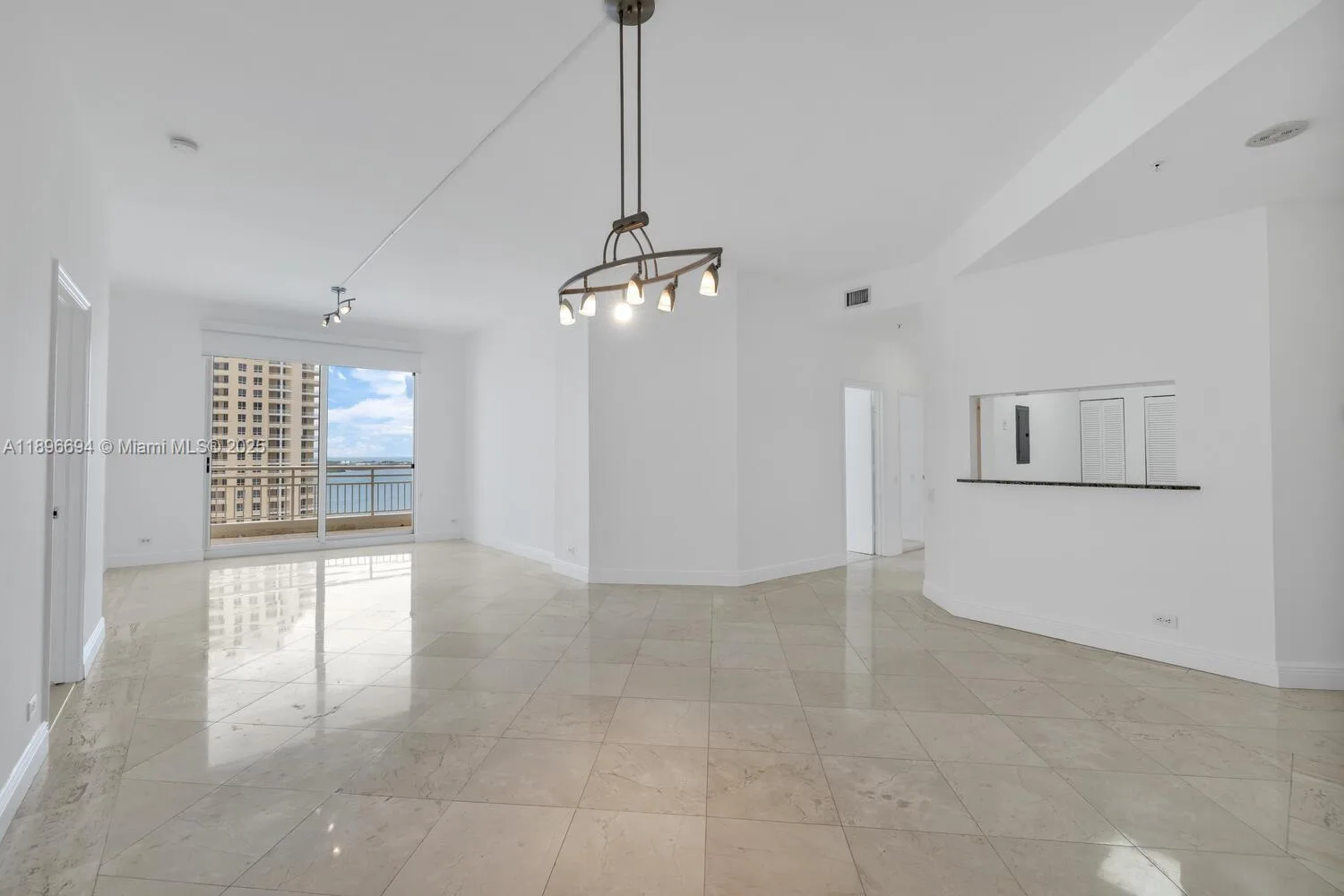 888 Brickell Key Dr # 2607, Miami, FL 33131 photo 5