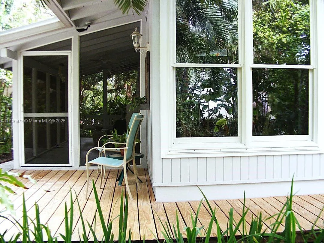 1961 W Barefoot Pl, Vero Beach, FL 32963 photo 3