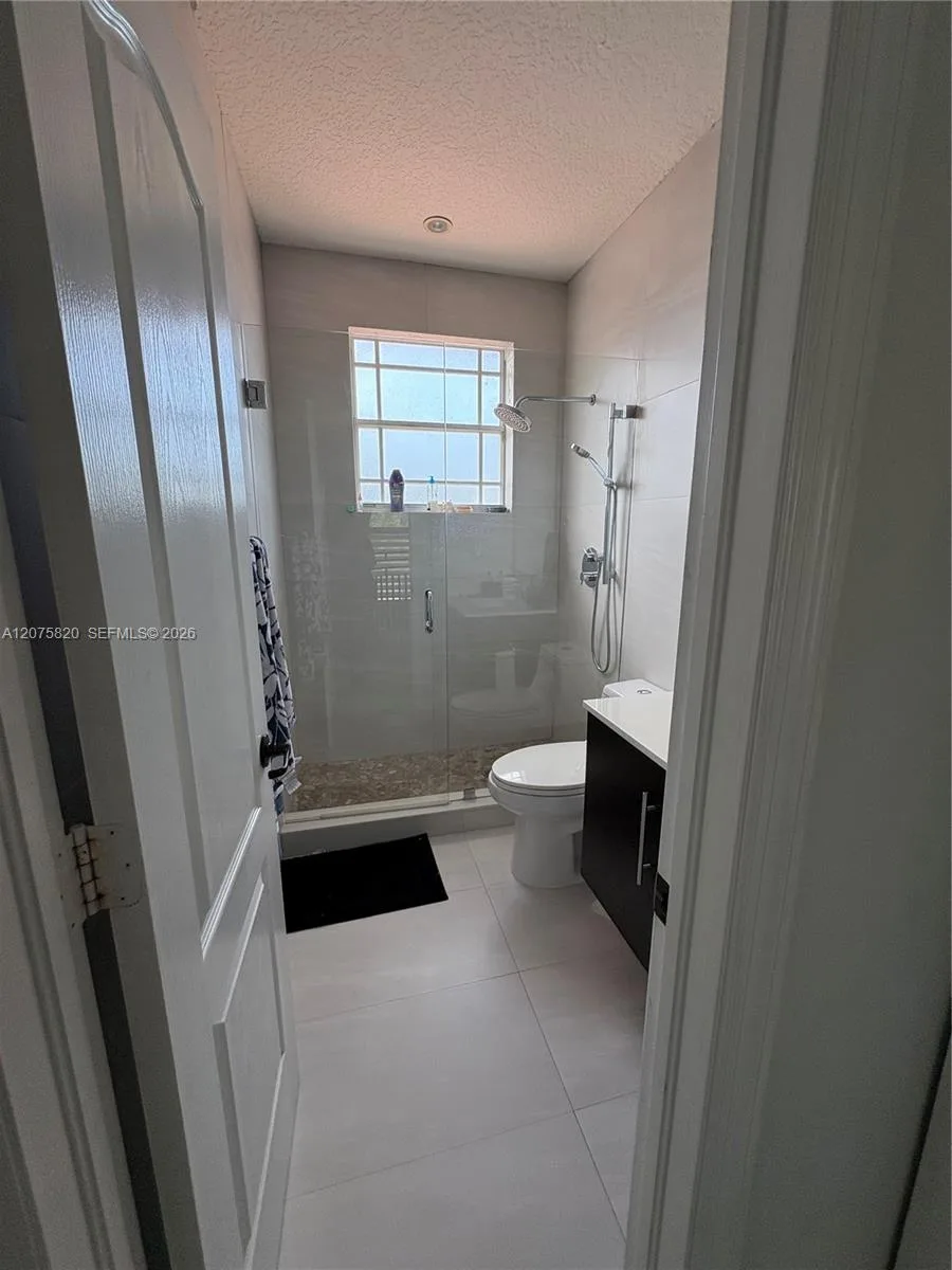 12071 SW 1st St, Miami, FL 33184 photo 12
