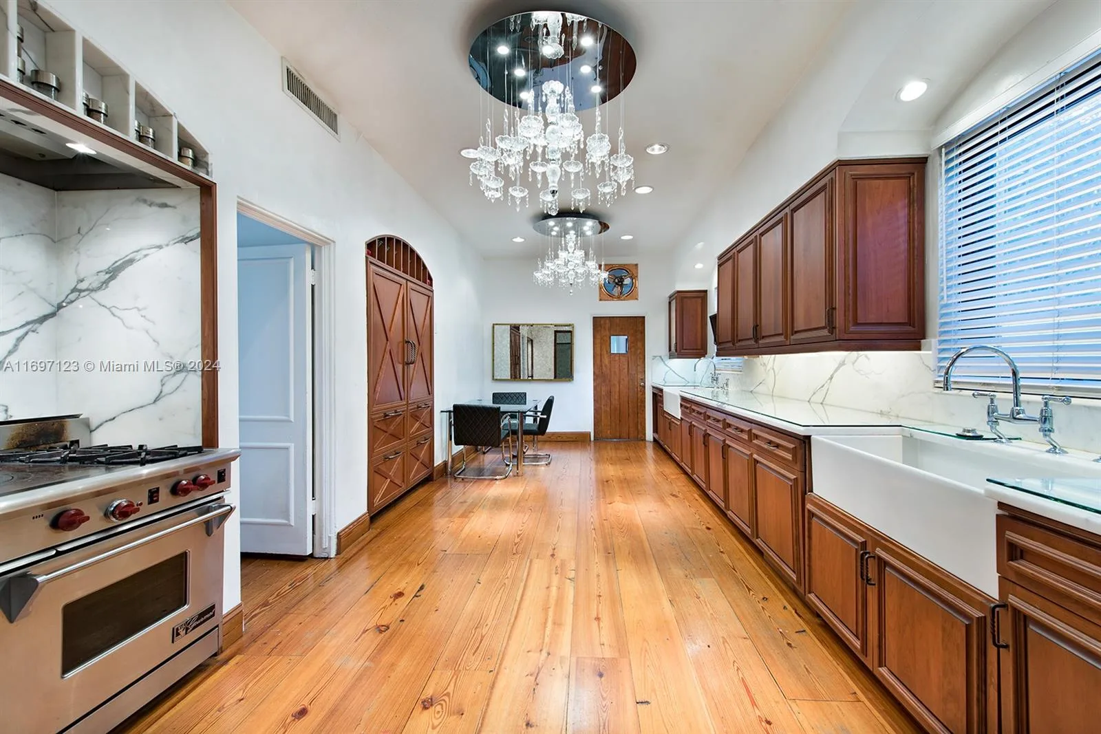 4745 Pine Tree Dr, Miami Beach, FL 33140 photo 8
