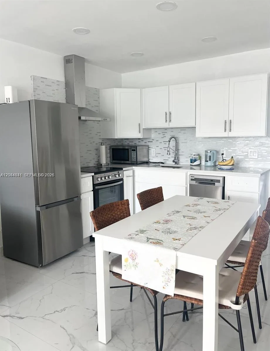 340 S Oakridge  S # 340, Deerfield Beach, FL 33442 photo 5