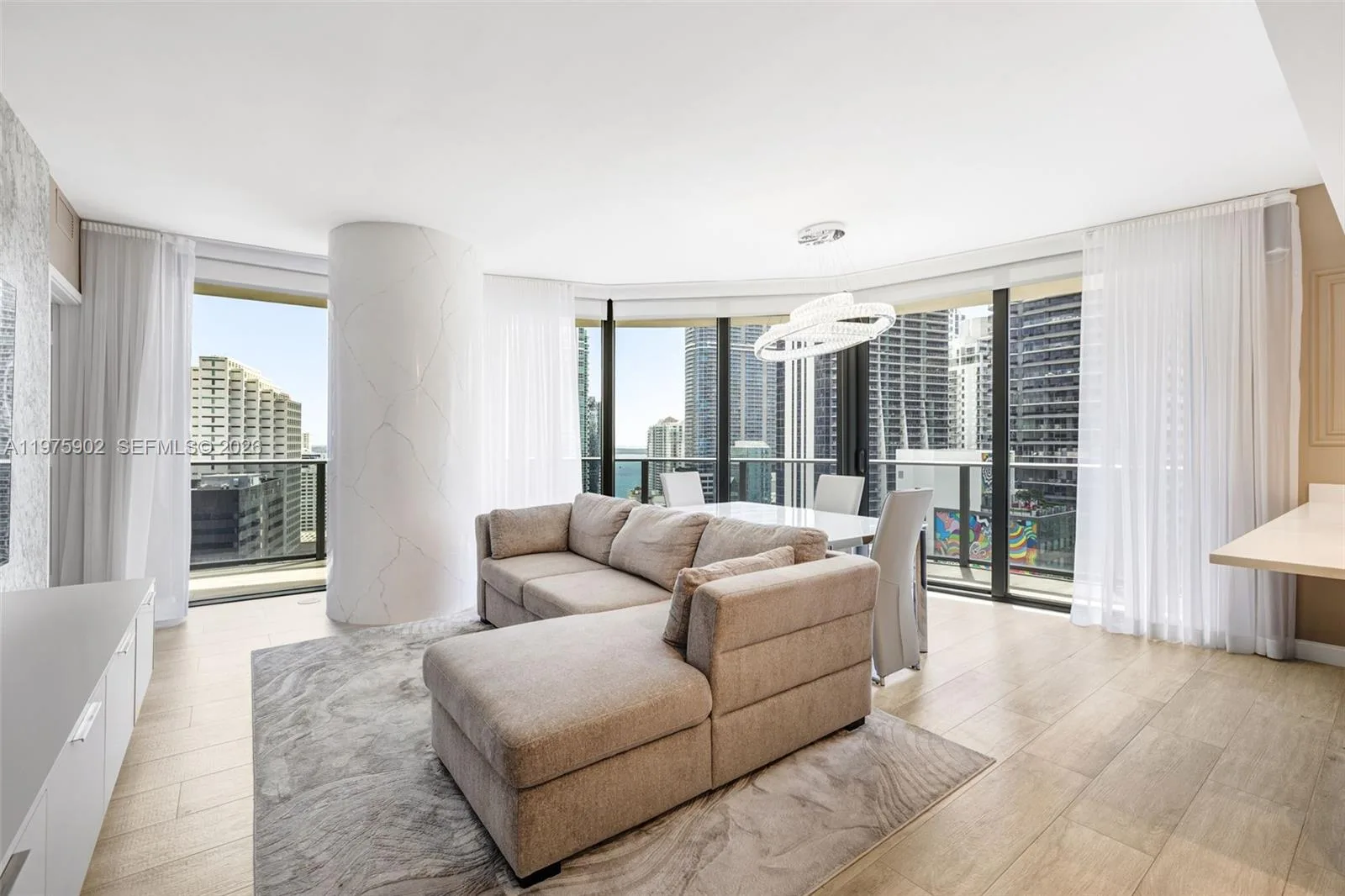 45 SW 9th St # 2303, Miami, FL 33130 photo 3