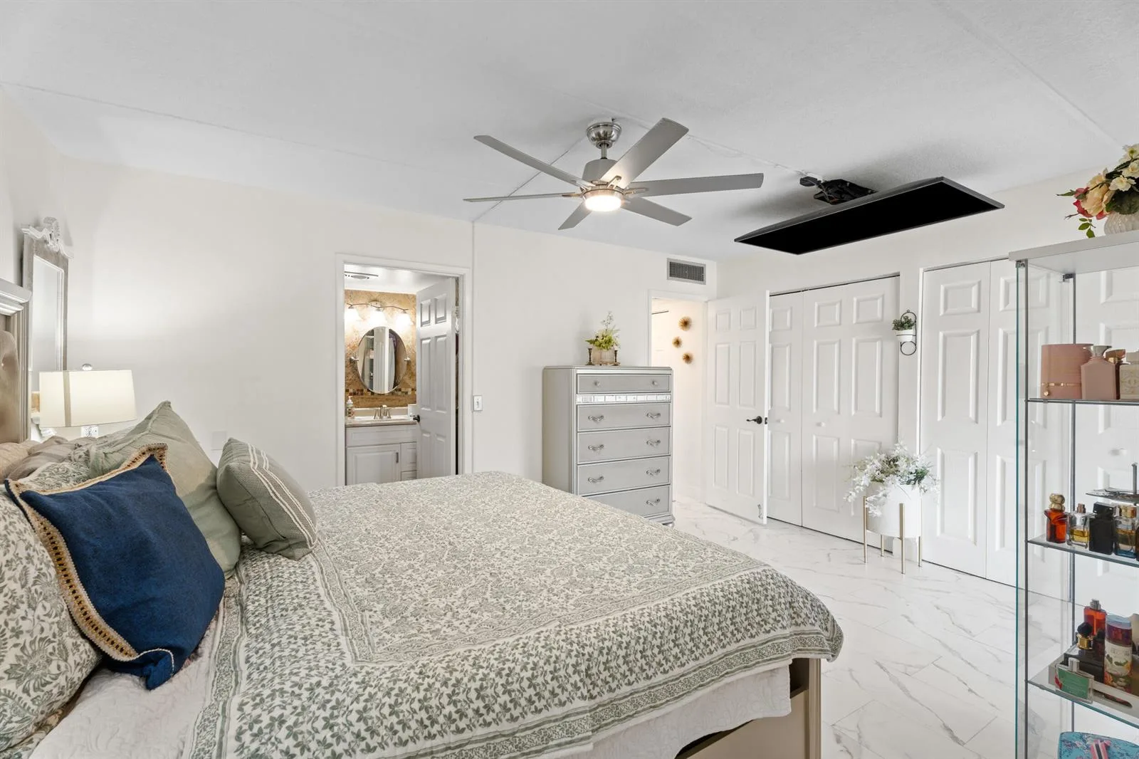 200 Village Green Circle E # 206, Palm Springs, FL 33461 photo 13