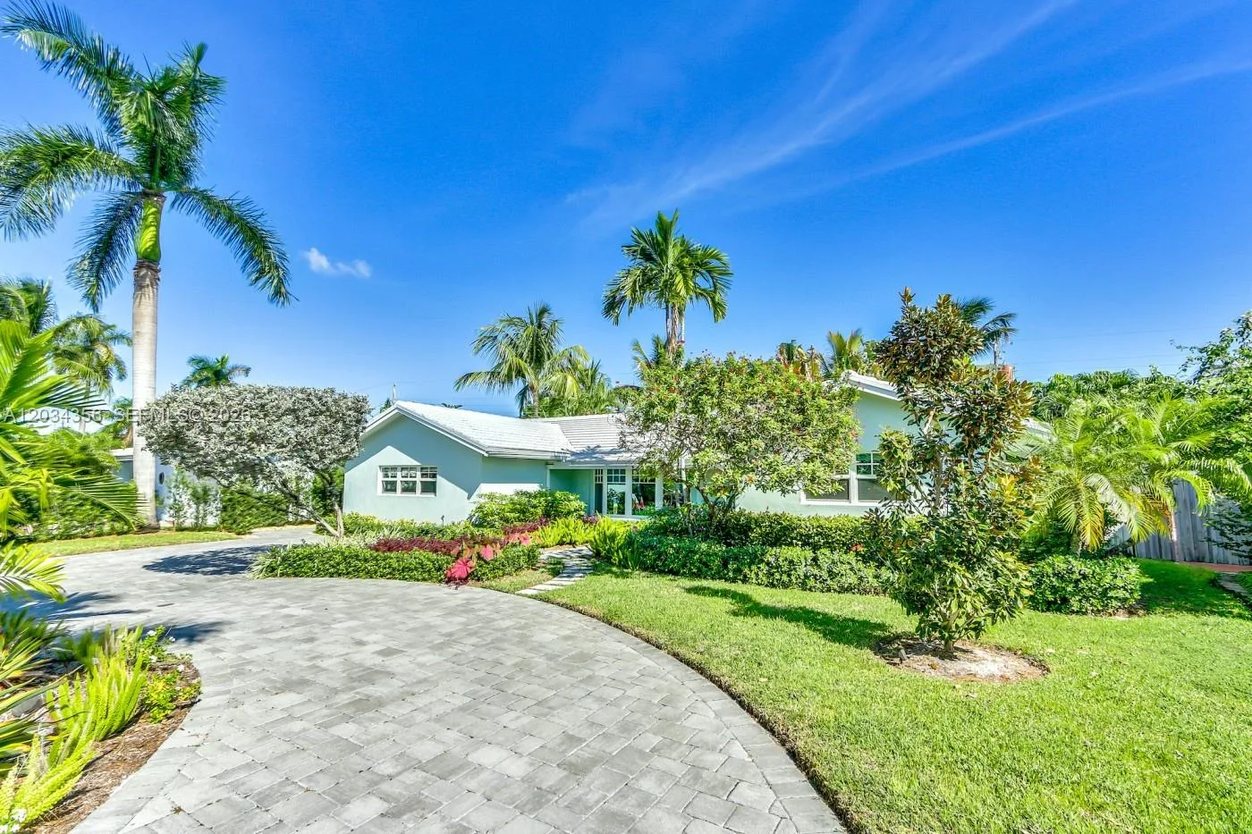 5800 NE 15th Ave, Fort Lauderdale, FL 33334 photo 2