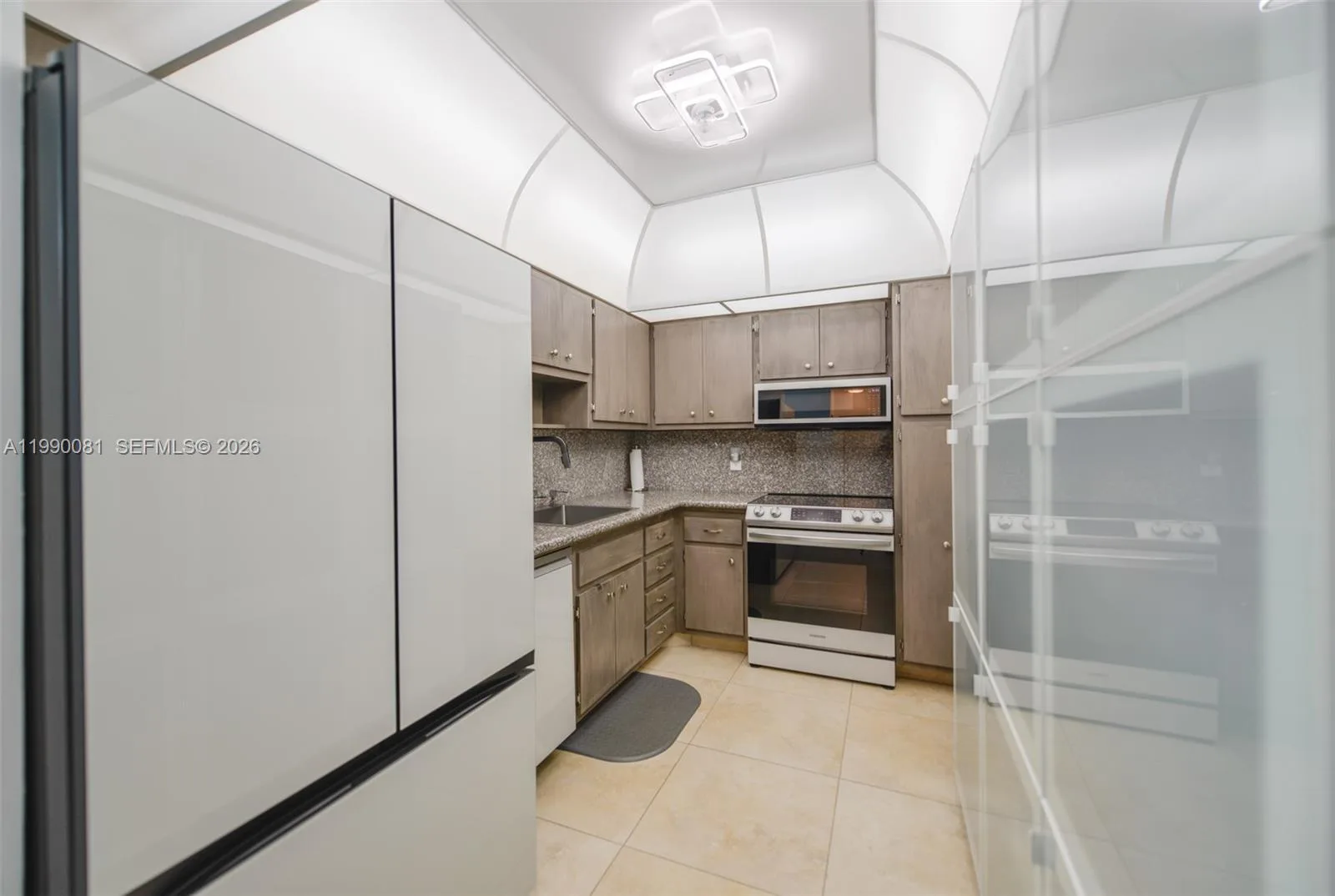 1980 S Ocean Dr # 4B, Hallandale Beach, FL 33009 photo 11