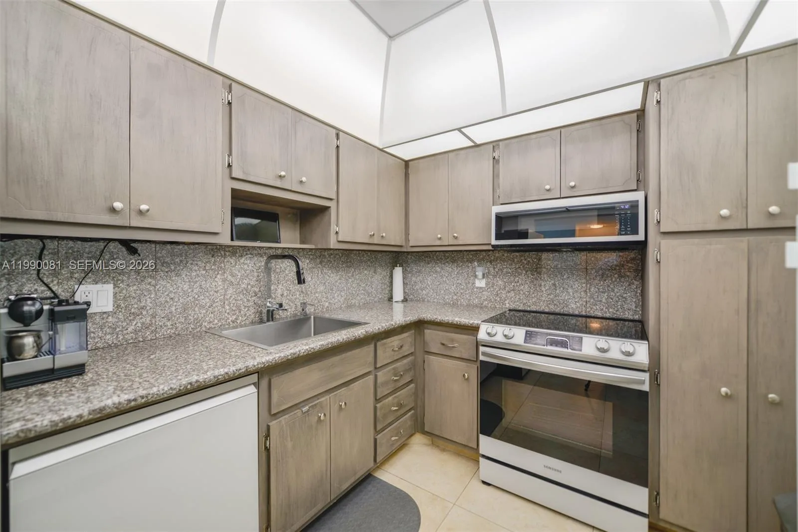 1980 S Ocean Dr # 4B, Hallandale Beach, FL 33009 photo 13