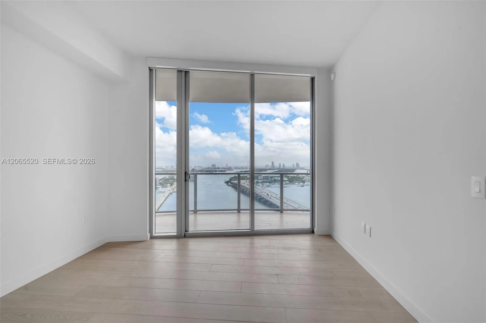1400 Biscayne Blvd # 2905, Miami, FL 33132 photo 8