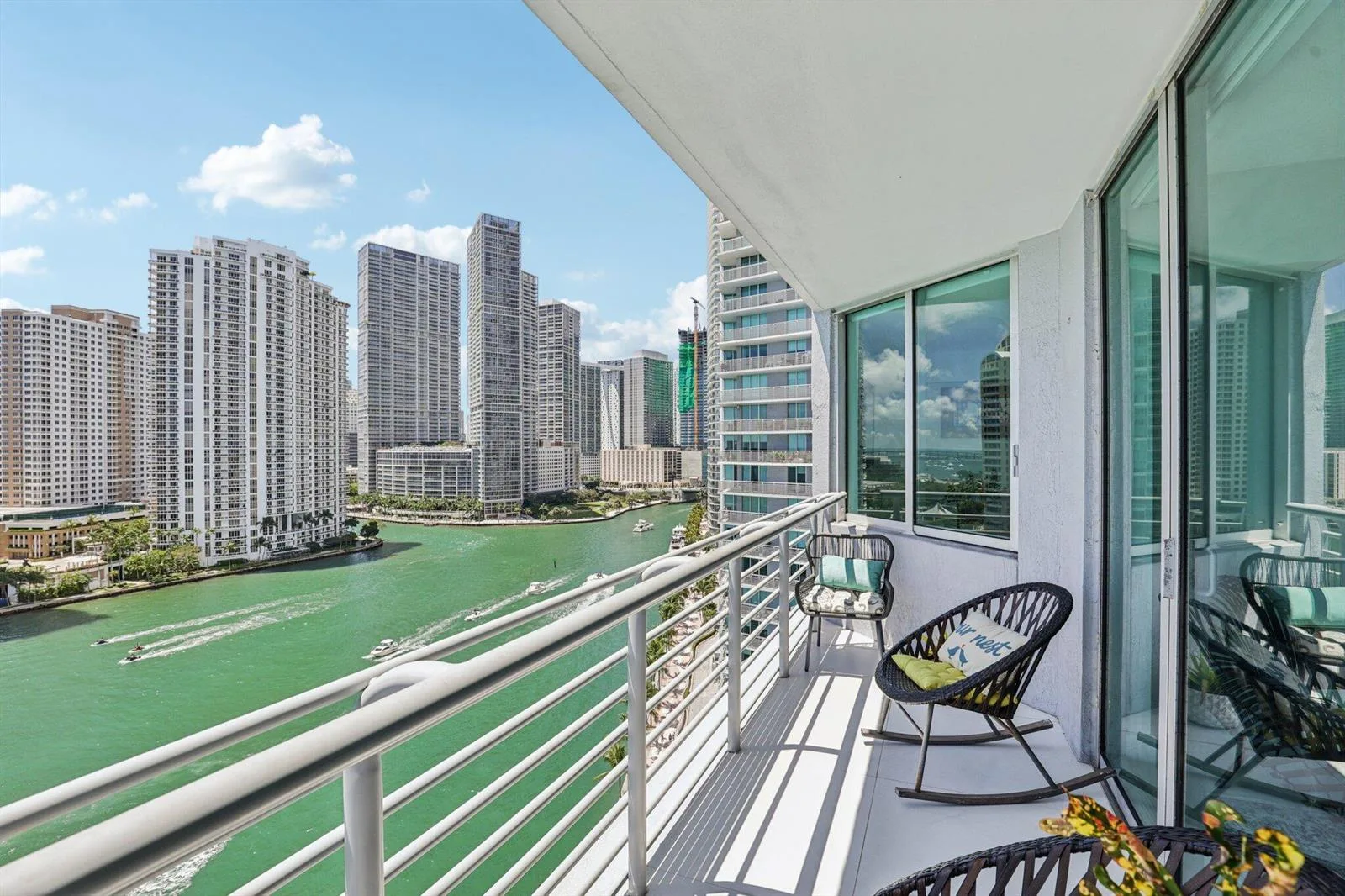 335 S Biscayne Boulevard # 1607, Miami, FL 33131 photo 2