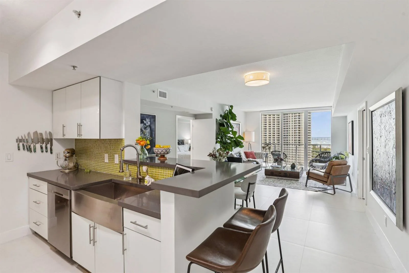 335 S Biscayne Boulevard # 1607, Miami, FL 33131 photo 5
