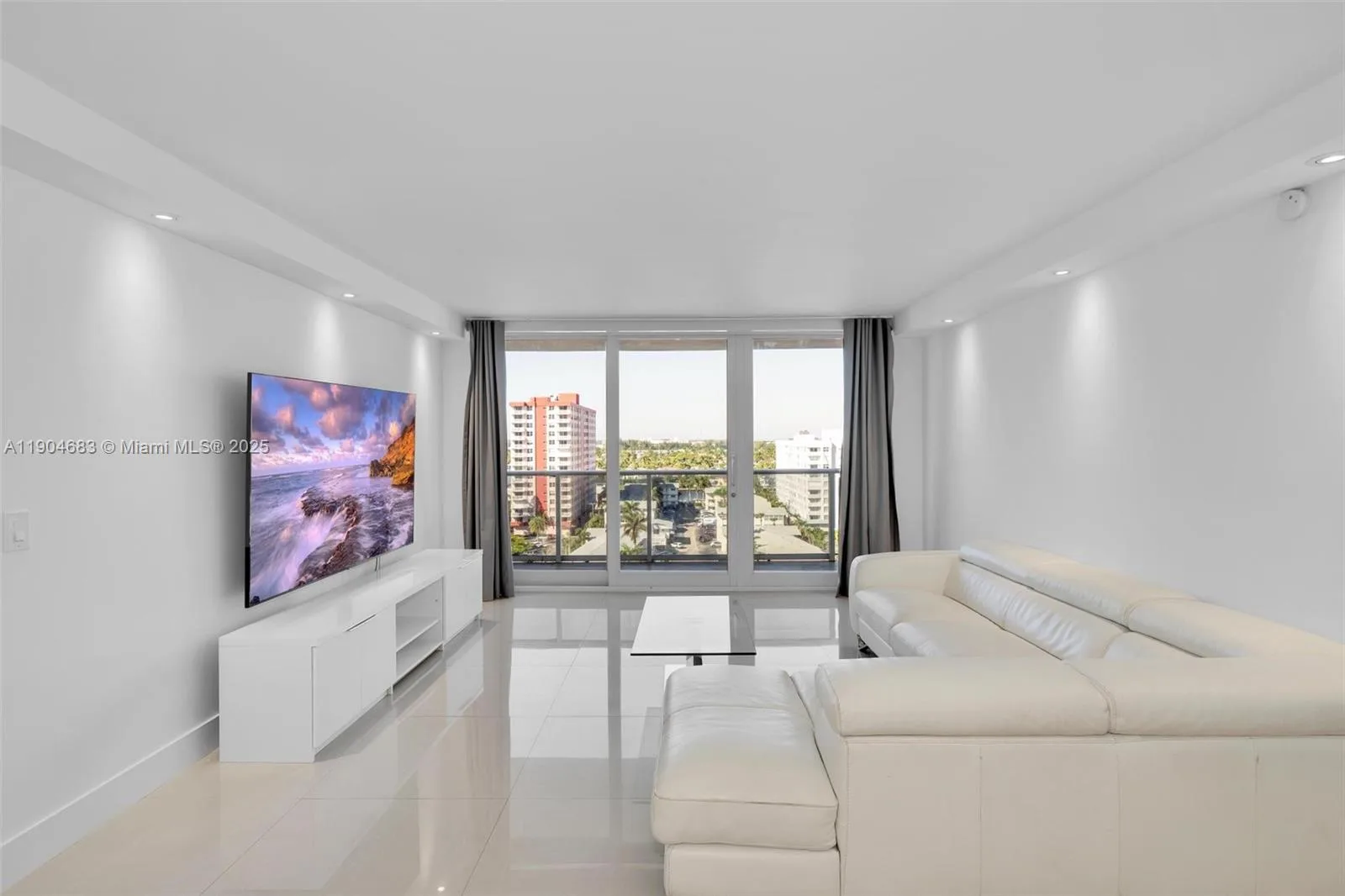 3140 S Ocean Dr # 1011, Hallandale Beach, FL 33009 photo 6