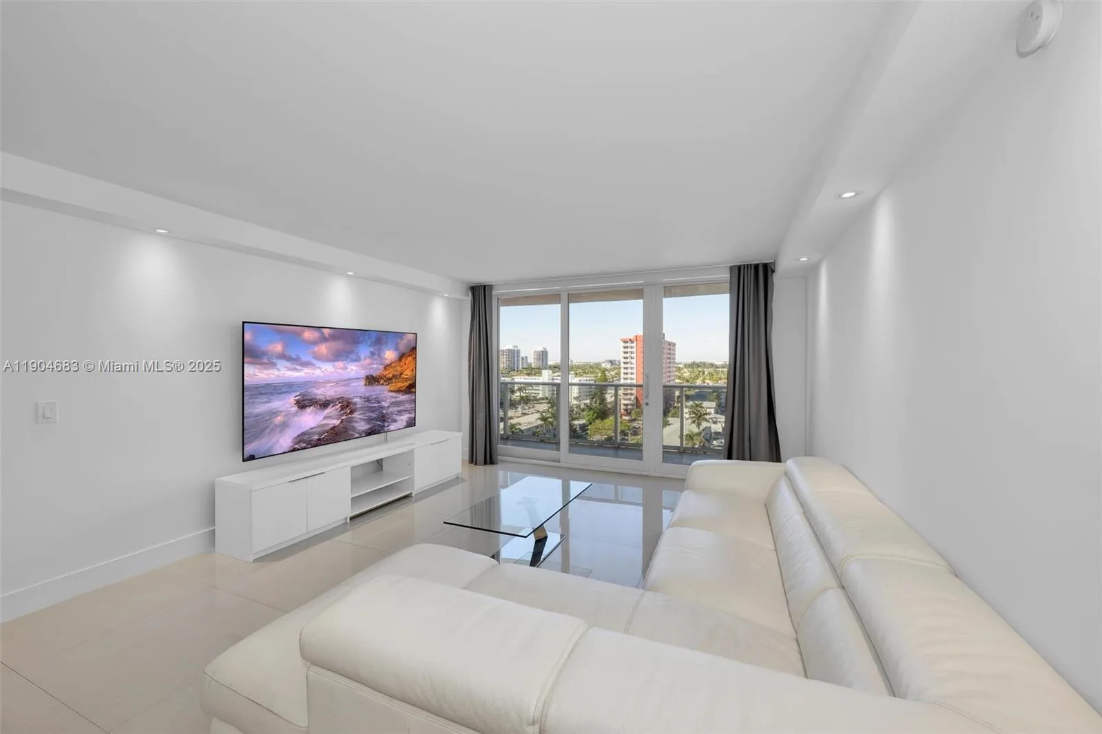 3140 S Ocean Dr # 1011, Hallandale Beach, FL 33009 photo 7