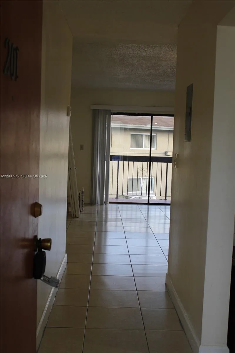 2295 W 53rd Pl # 201, Hialeah, FL 33016