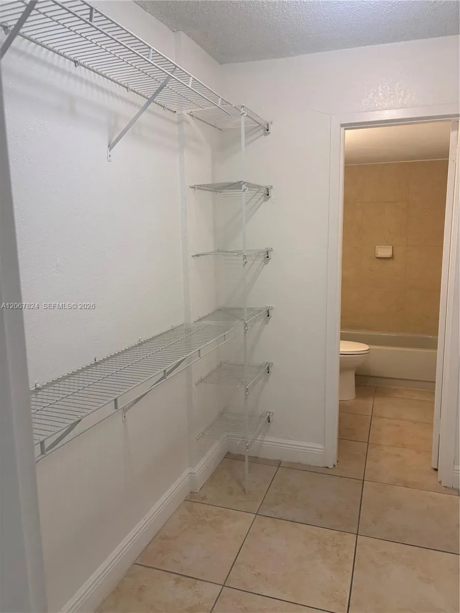 1805 Sans Souci Blvd # 325, North Miami, FL 33181 — zdjęcie 5