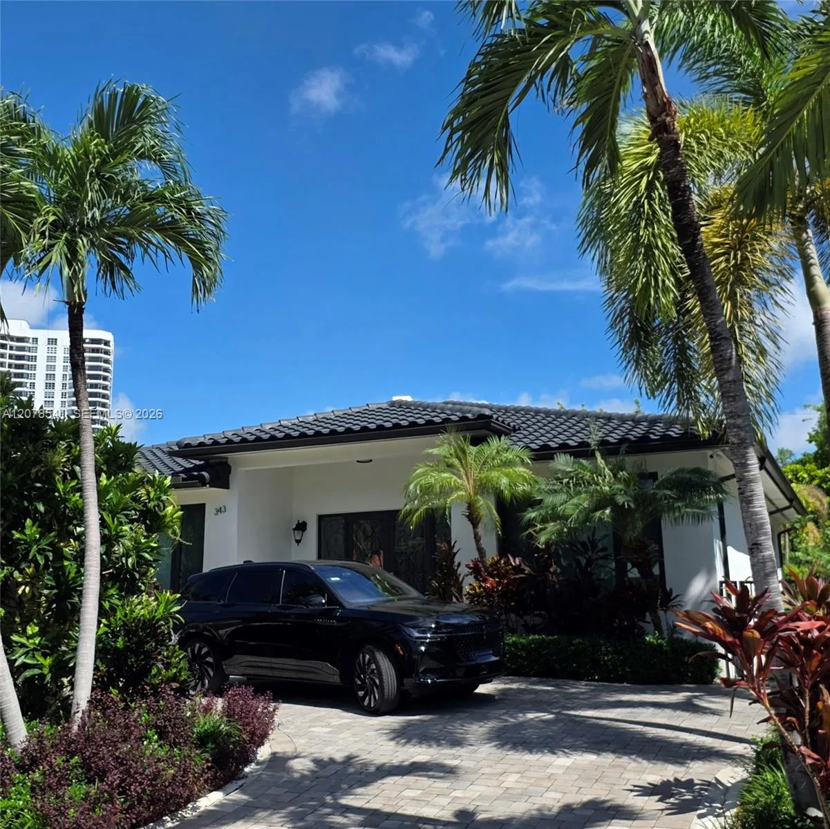 343 190th St, Sunny Isles Beach, FL 33160 photo 2