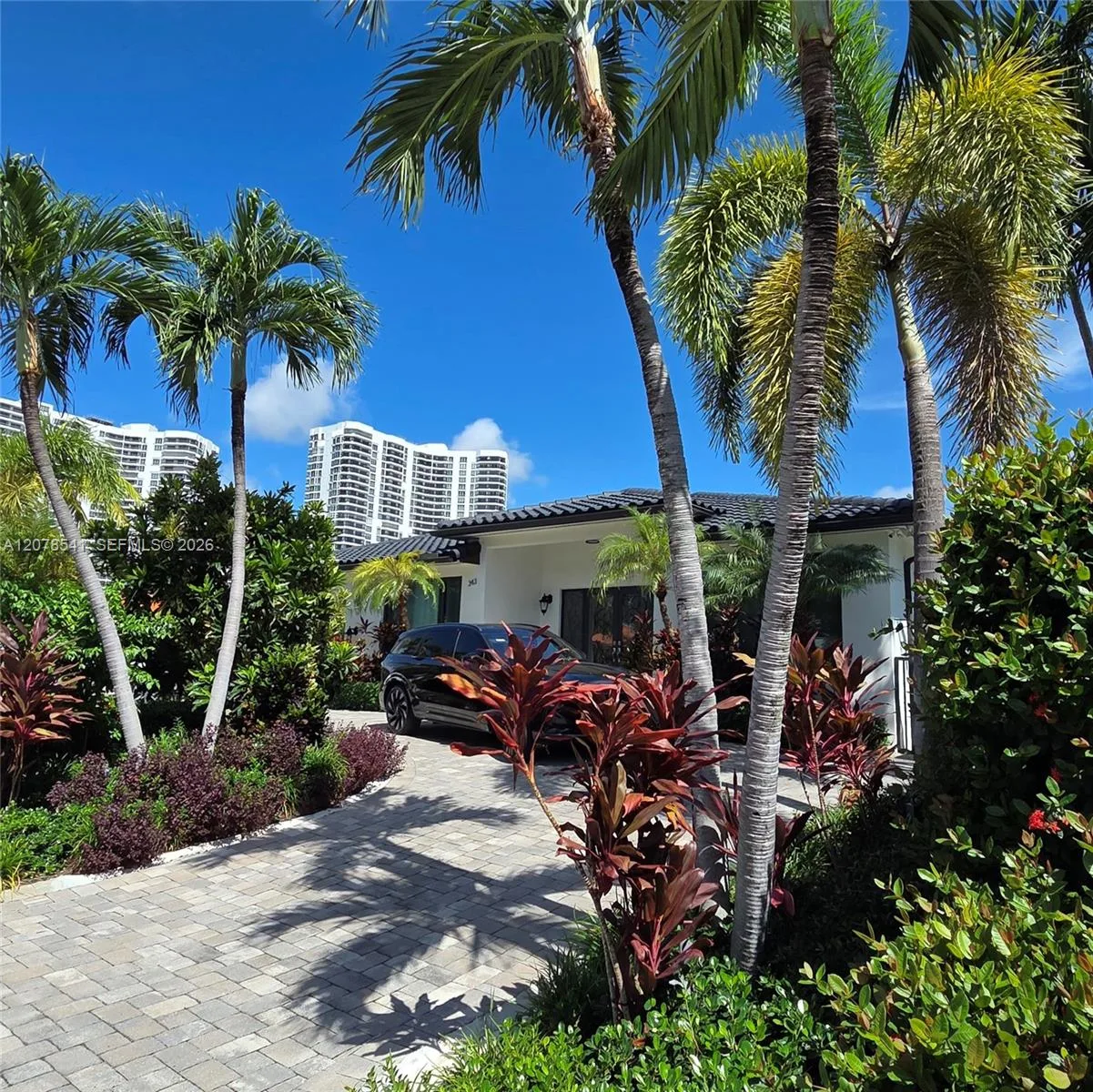 343 190th St, Sunny Isles Beach, FL 33160 photo 3