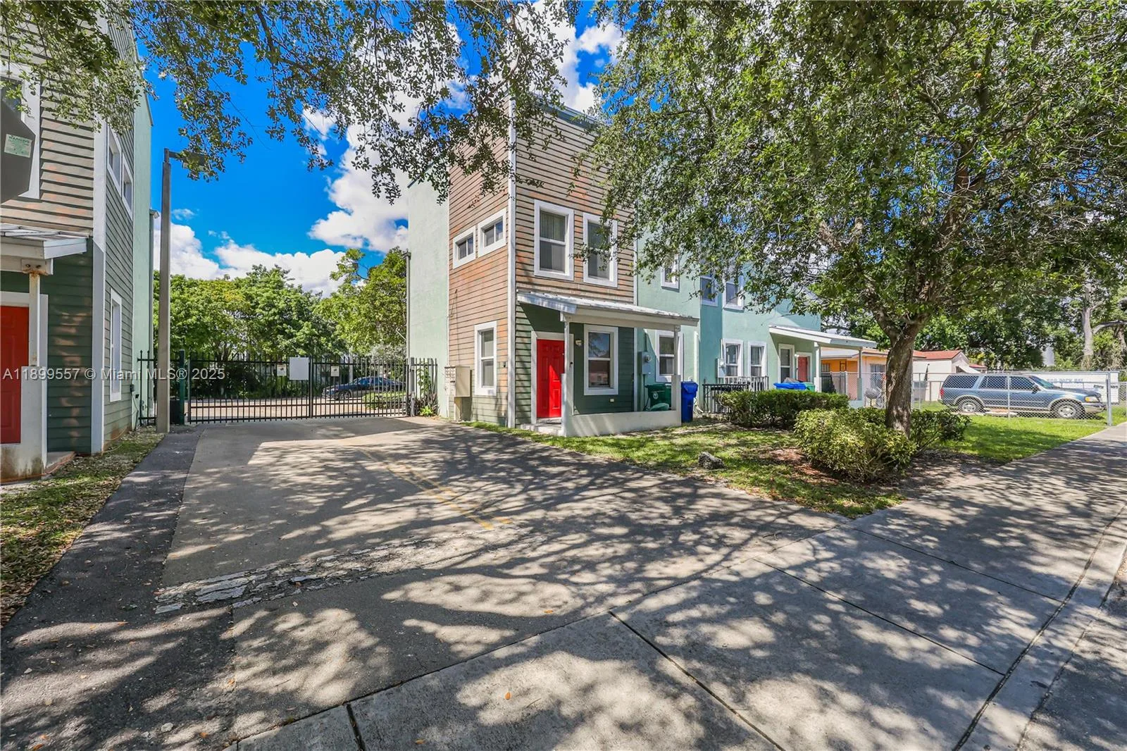 6960 NW 4th Ave # 3, Miami, FL 33150