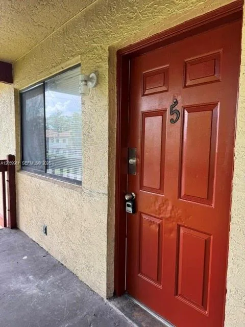 2050 NW 43rd Ter # 5, Lauderhill, FL 33313
