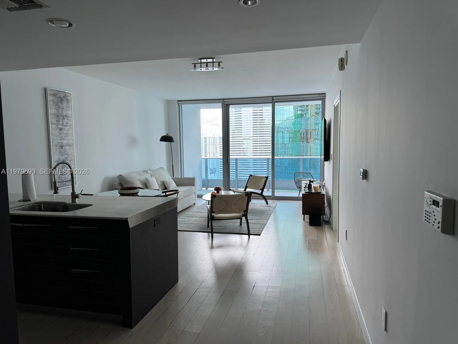 200 Biscayne Boulevard Way # 3711, Miami, FL 33131