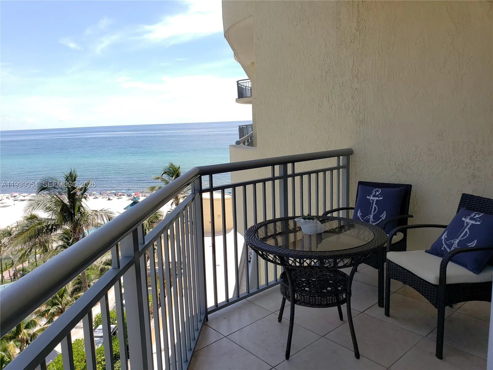 17375 Collins Ave # 906, Sunny Isles Beach, FL 33160