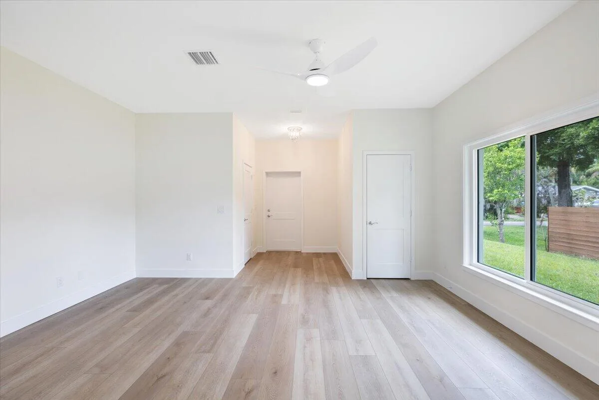 2376 28th Avenue SW, Vero Beach, FL 32968 photo 5