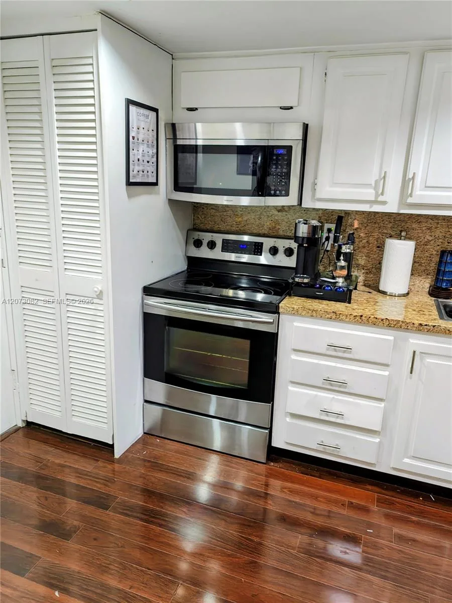 2333 Brickell Ave # 2814, Miami, FL 33129 photo 6