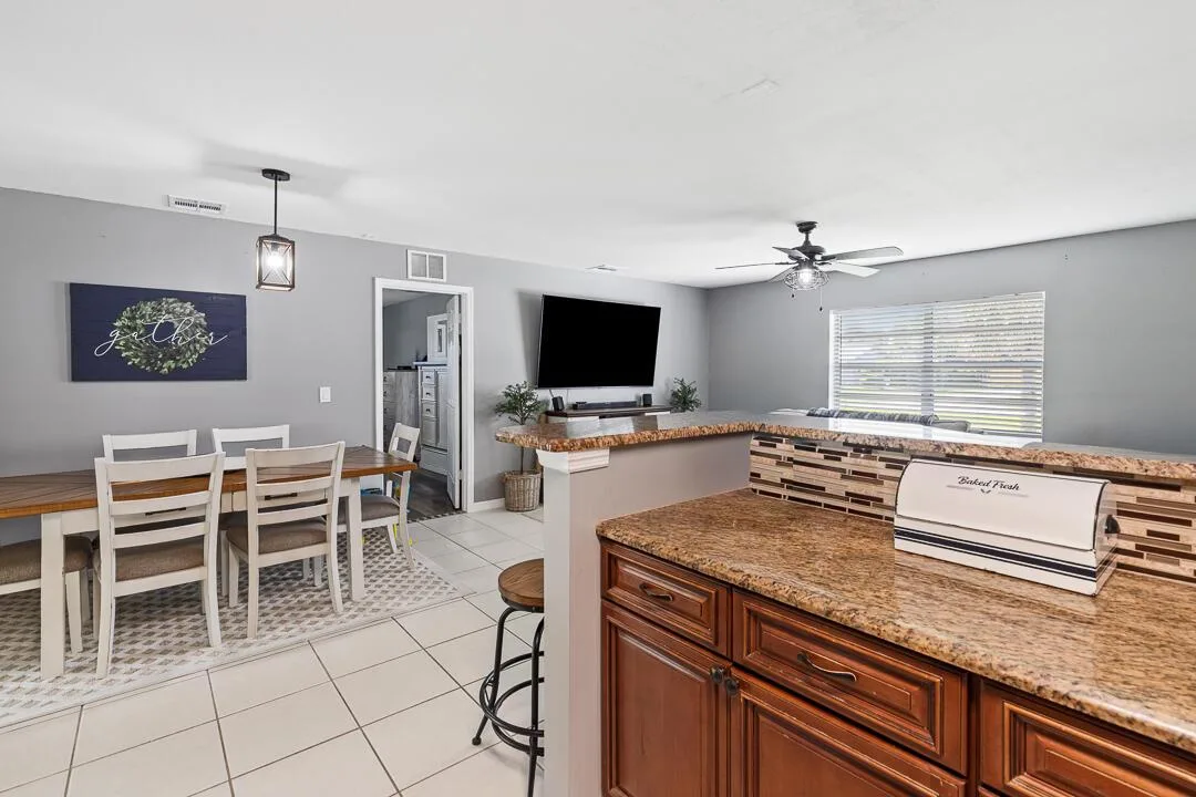 7506 KENWOOD Road, Fort Pierce, FL 34951 photo 5