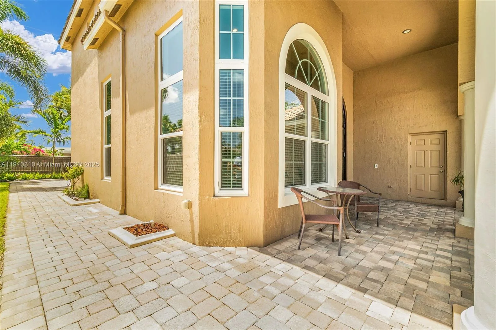 15974 SW 16th St, Pembroke Pines, FL 33027 photo 5