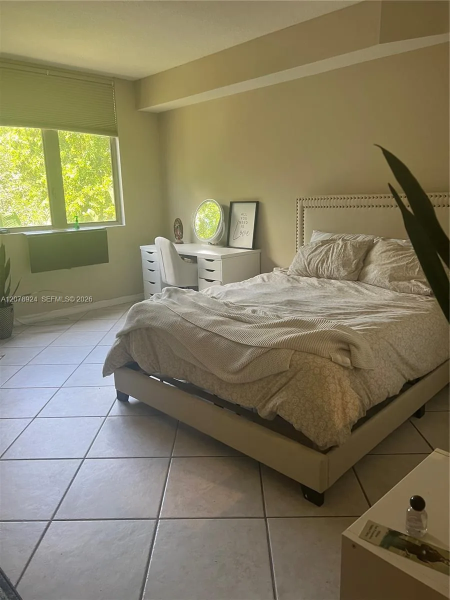 2630 SW 28th St # 26, Miami, FL 33133