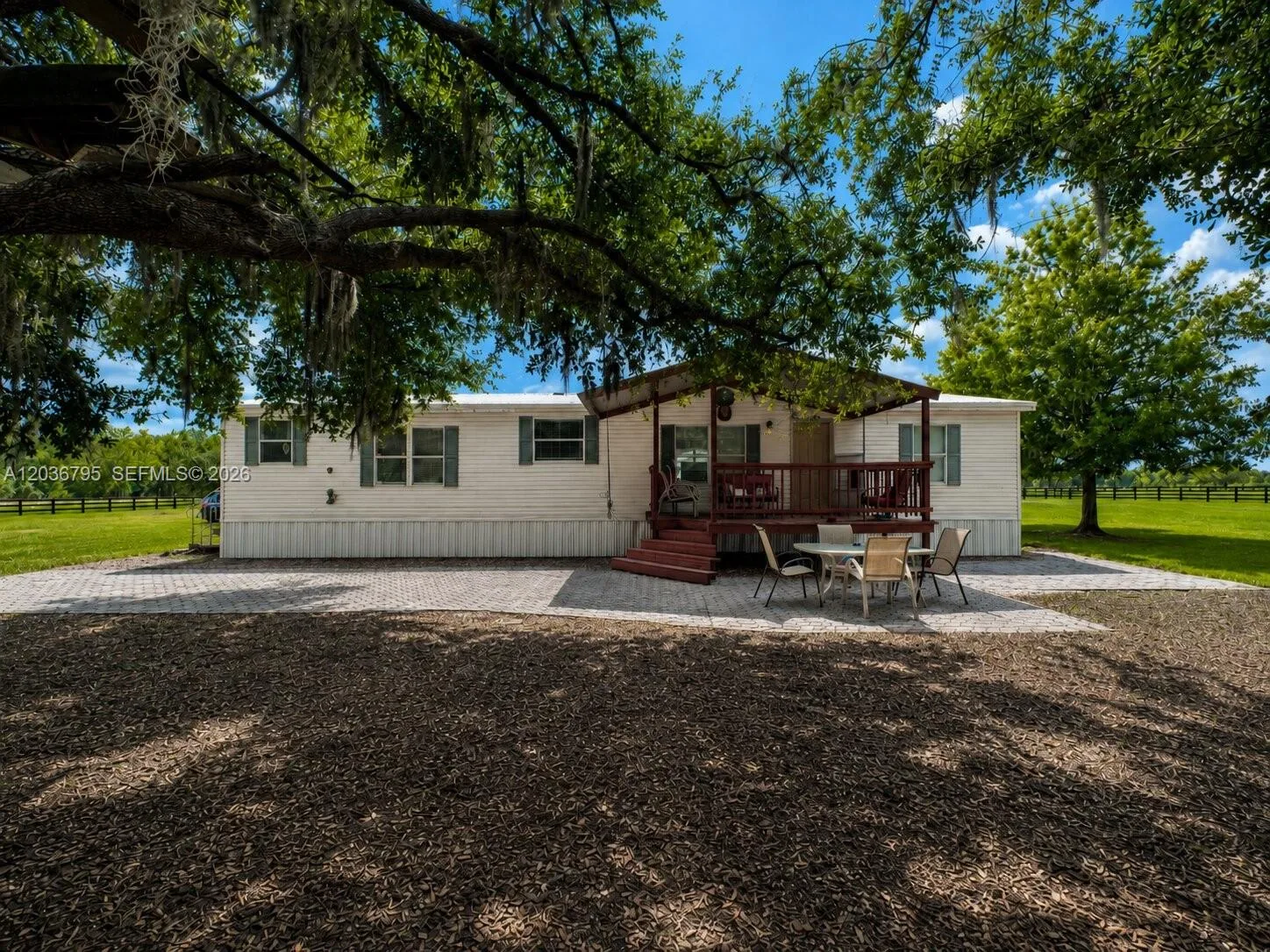 1 Ridge Rd, Frostproof, FL 33843