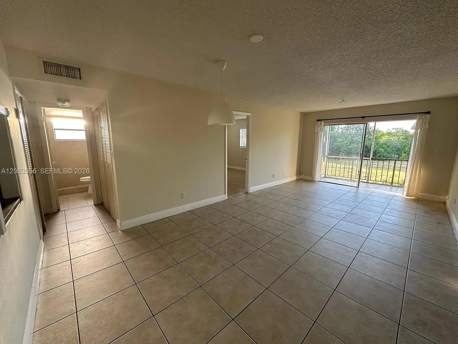 961 NW 45th St # 6, Deerfield Beach, FL 33064 photo 2