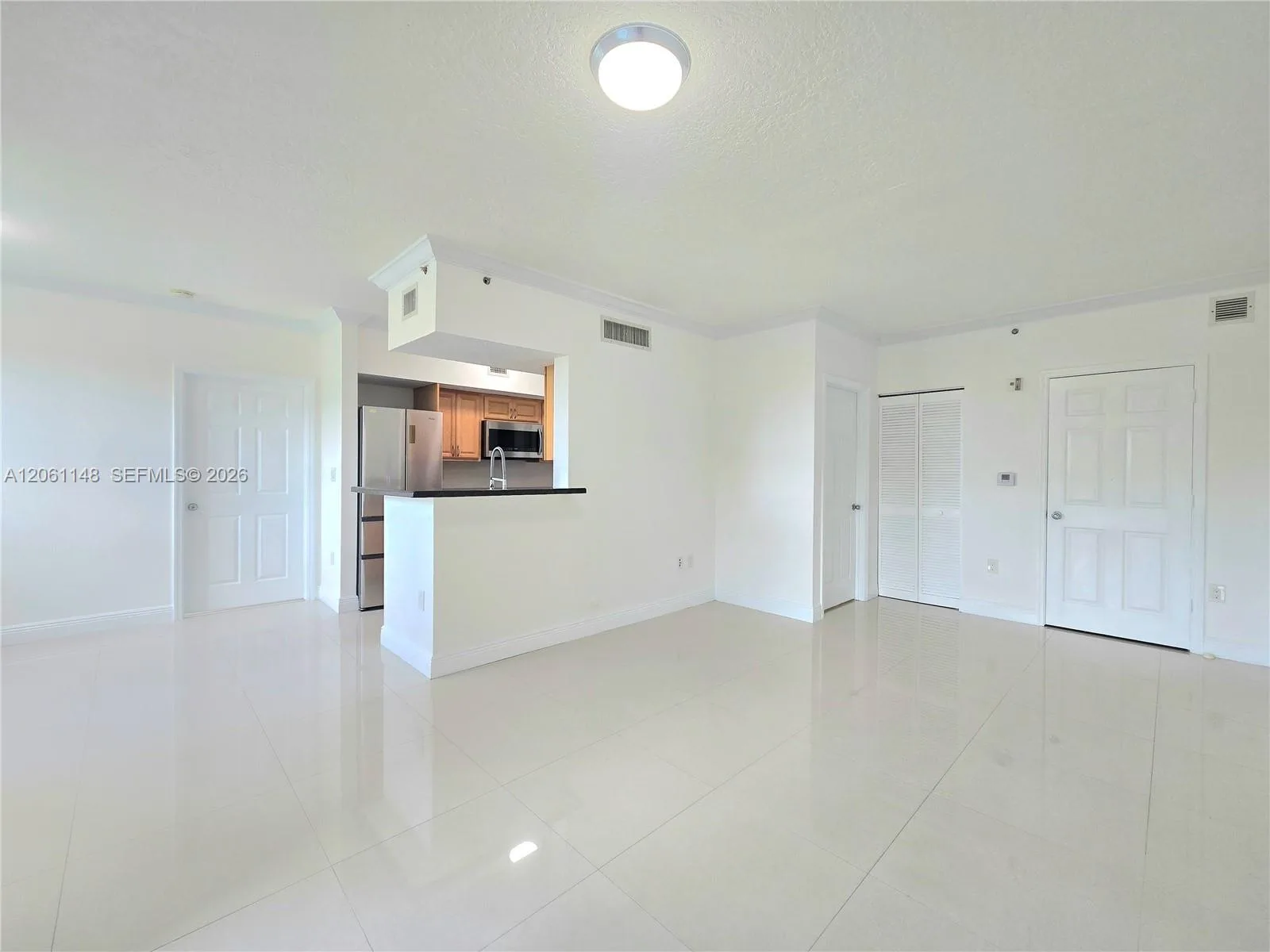 11600 SW 2nd St # 18104, Pembroke Pines, FL 33025 photo 2