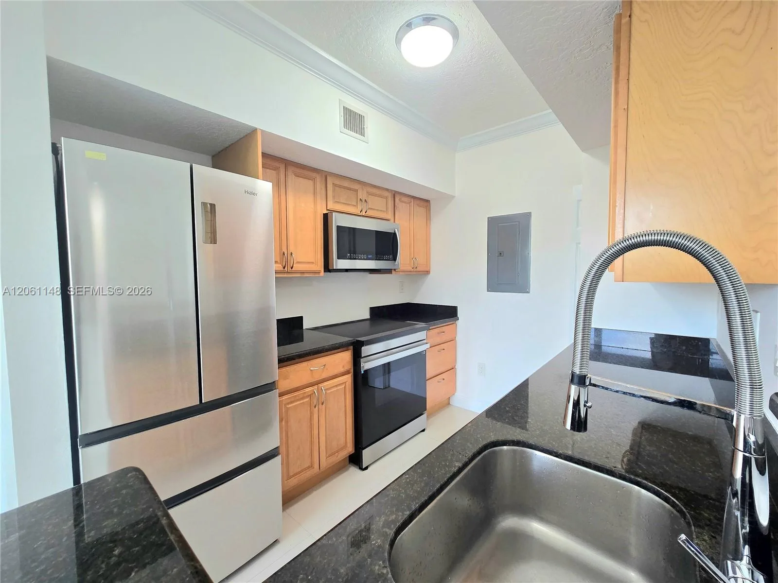 11600 SW 2nd St # 18104, Pembroke Pines, FL 33025 photo 5