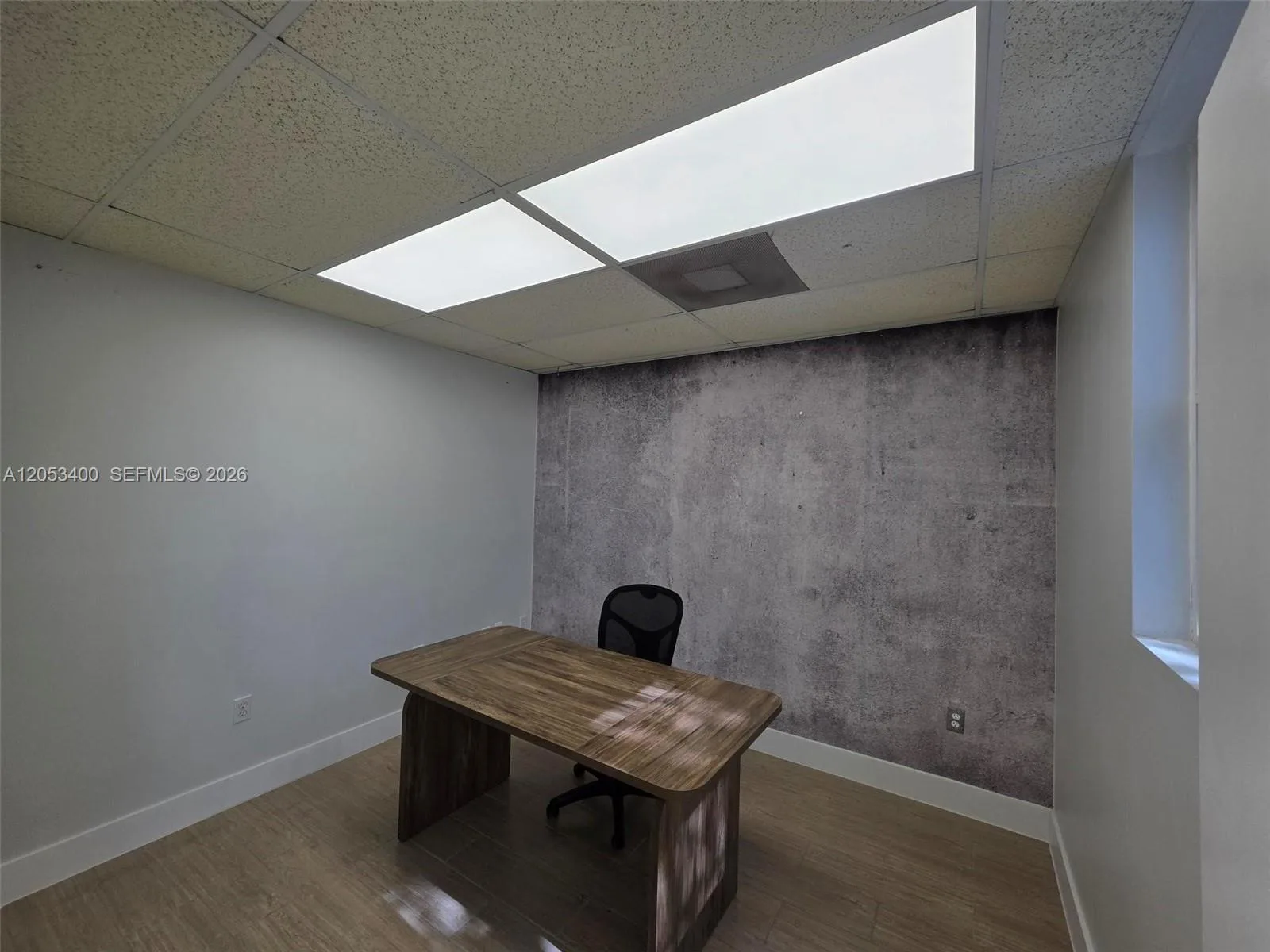 8555 NW 29th St, Doral, FL 33122 photo 4