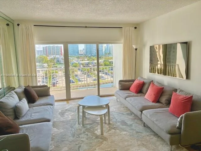 500 Bayview Dr # 725, Sunny Isles Beach, FL 33160 photo 5