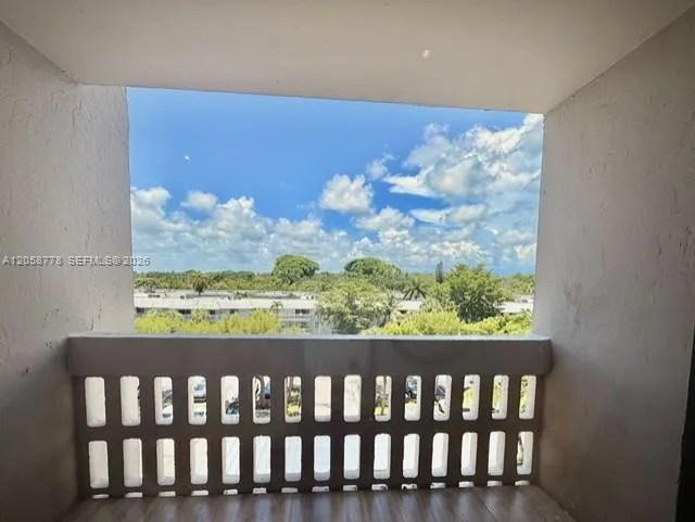 90 Edgewater Dr # 515, Coral Gables, FL 33133 photo 13