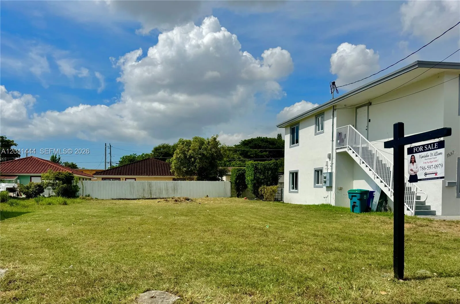 1512 NW 60th St, Miami, FL 33142 photo 2